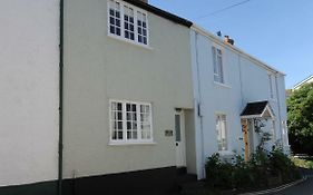 17 Mill Green